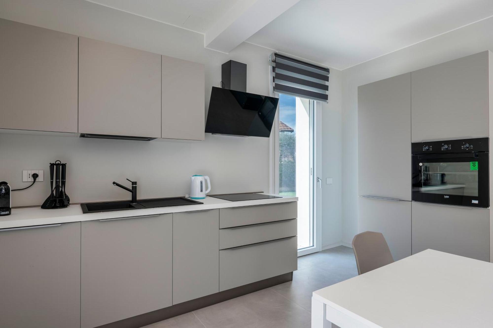 Malvezzi Apartments Desenzano del Garda Exterior foto