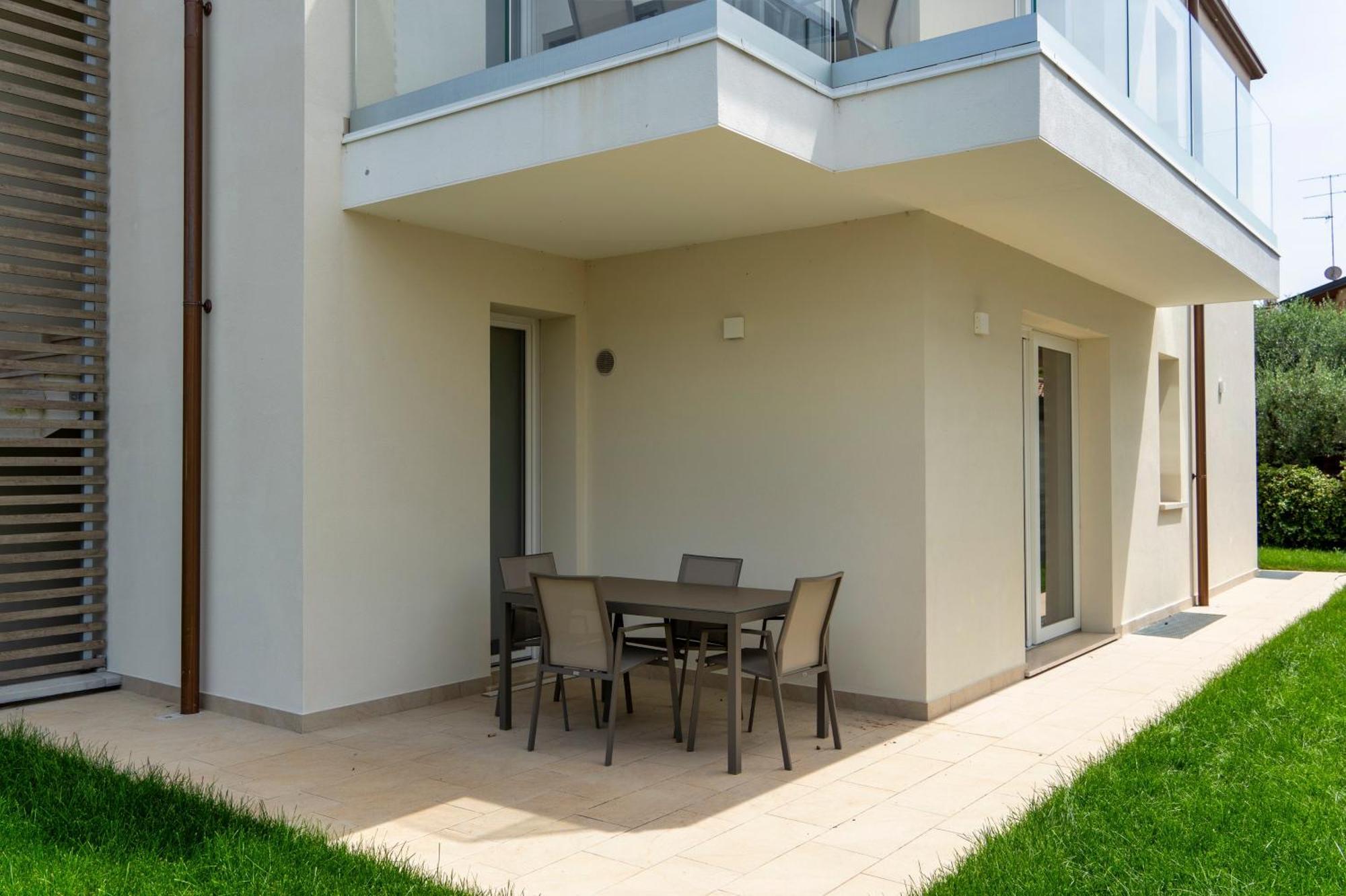 Malvezzi Apartments Desenzano del Garda Exterior foto